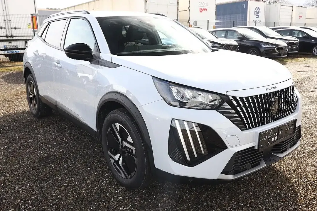Peugeot 2008 - Thumbnail 3