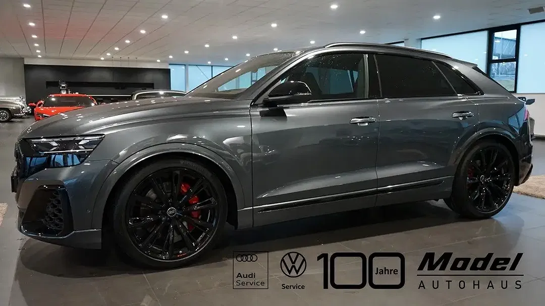 Audi Q8 - Thumbnail 1