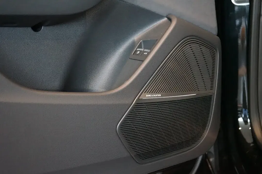 Audi Q8 - Thumbnail 13