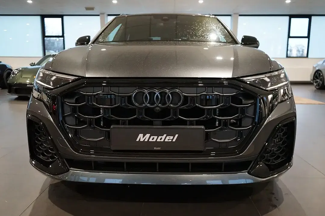 Audi Q8 - Thumbnail 3