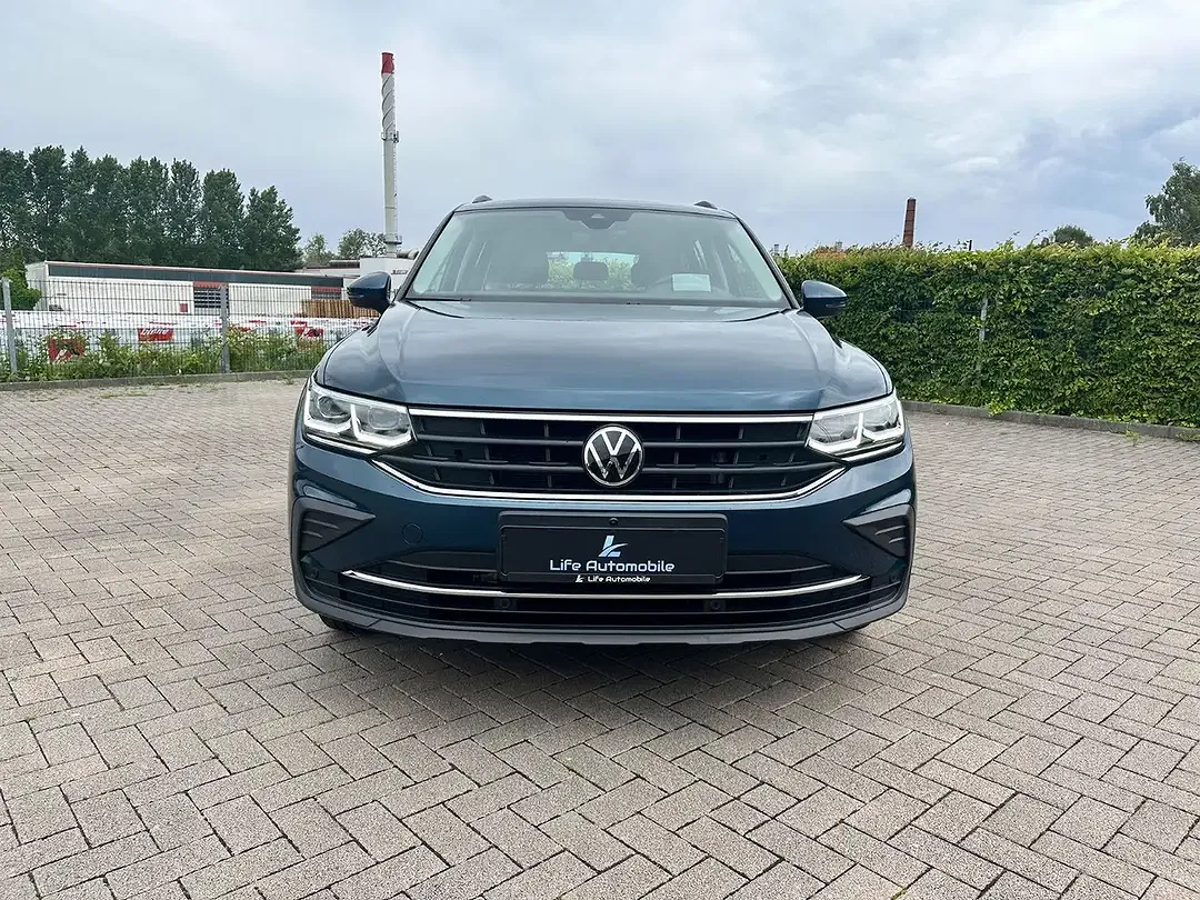 Volkswagen Tiguan - Thumbnail 2