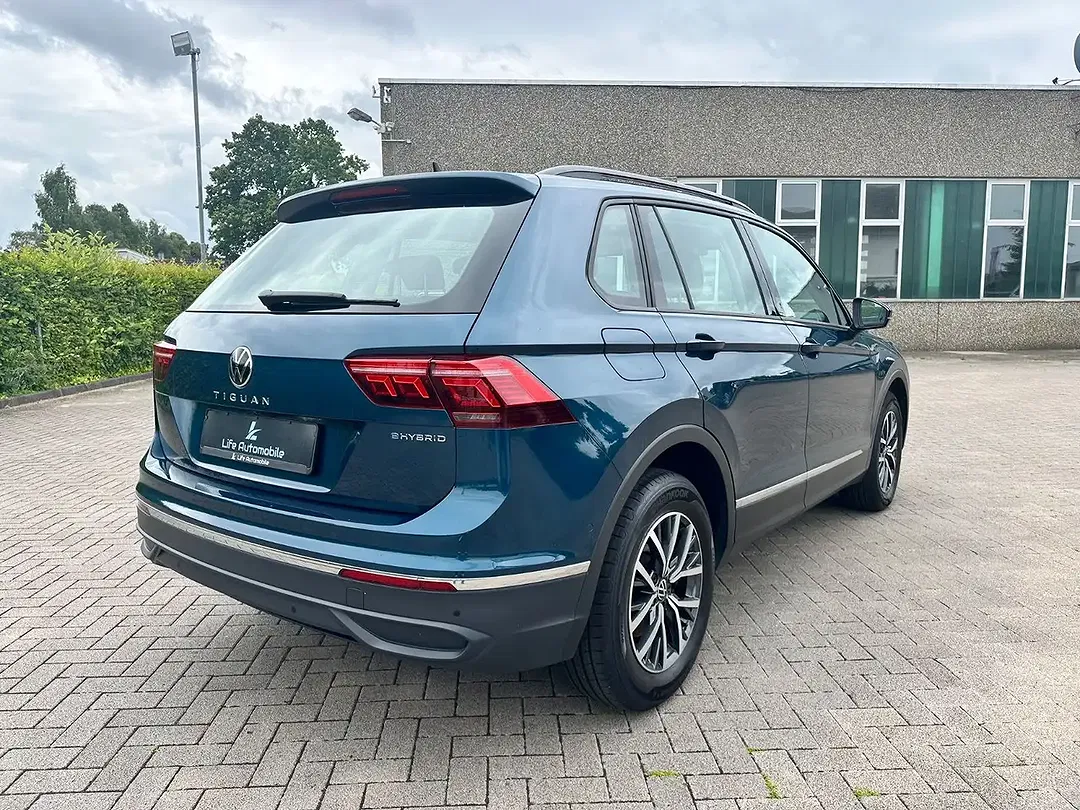 Volkswagen Tiguan - Thumbnail 5