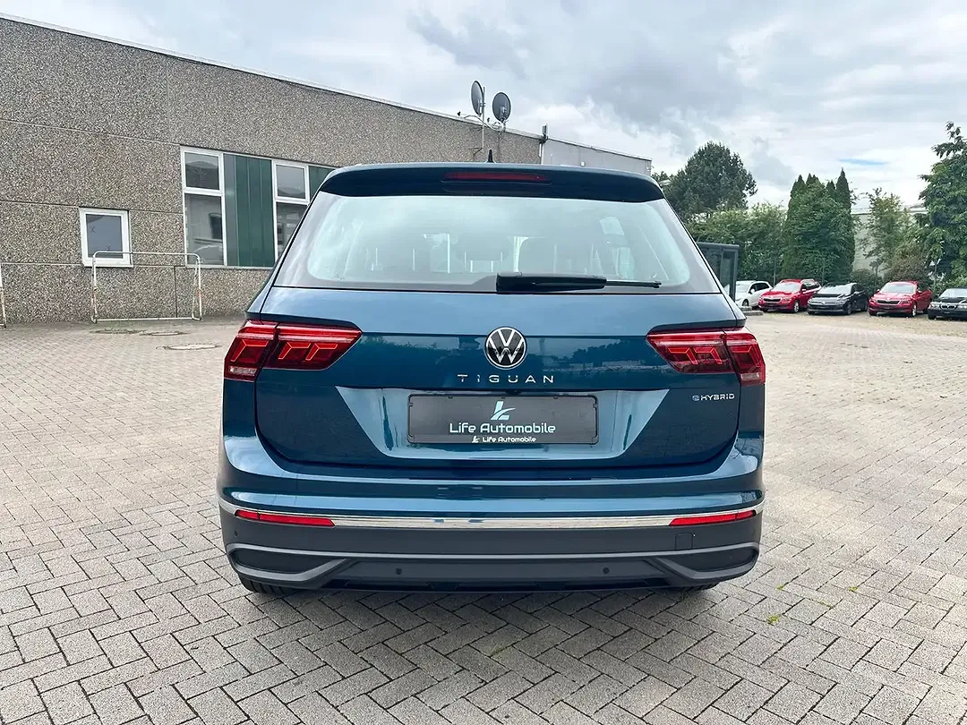 Volkswagen Tiguan - Thumbnail 6