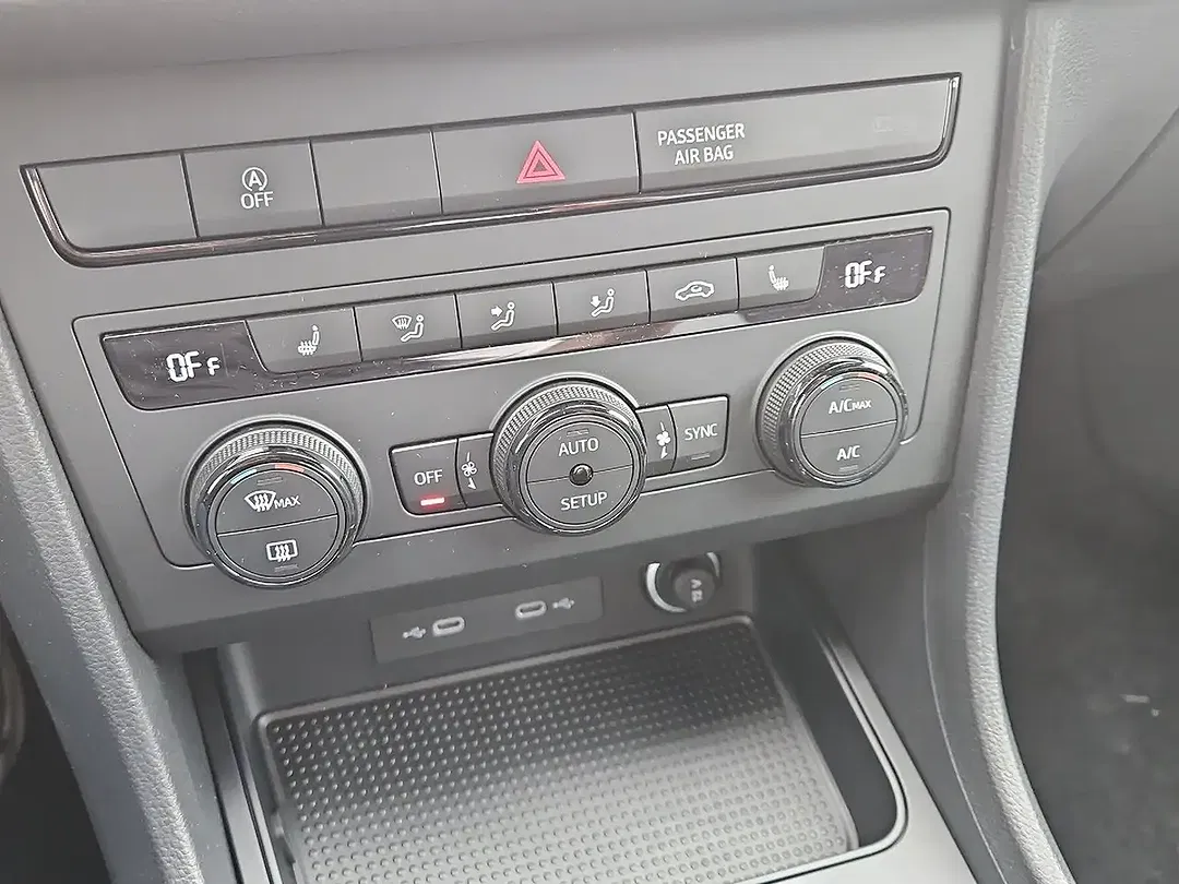 SEAT Ateca - Thumbnail 10