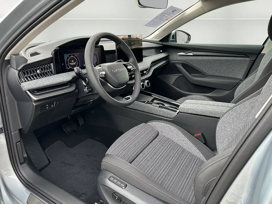 Skoda Superb - Thumbnail 10