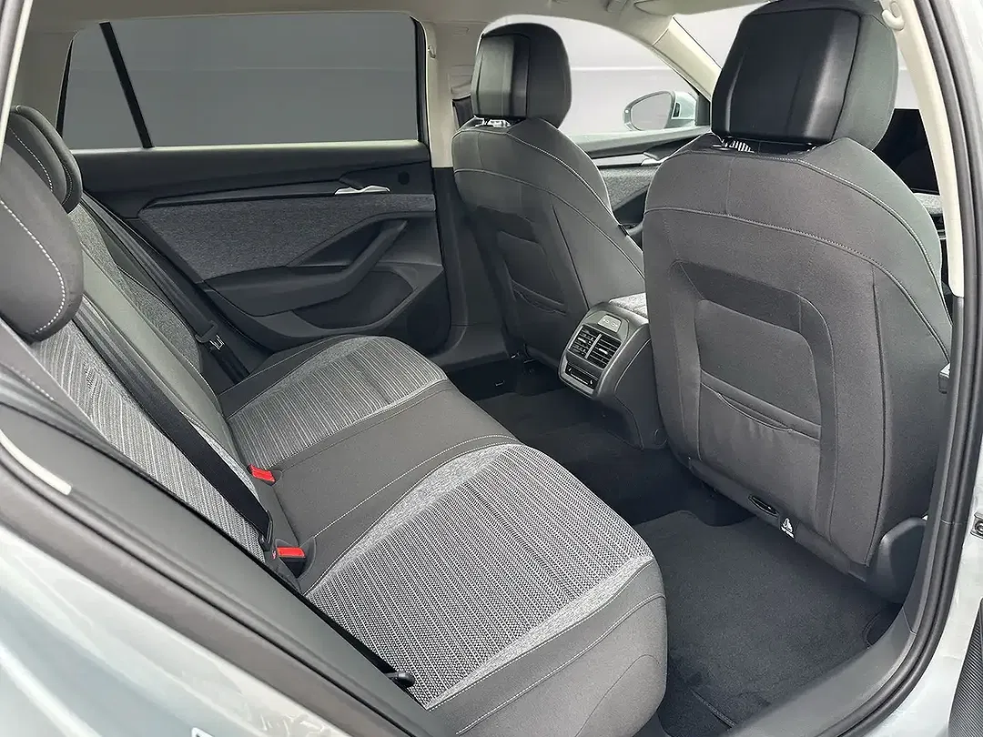 Skoda Superb - Thumbnail 13