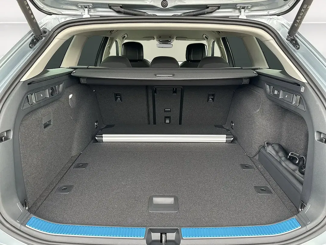 Skoda Superb - Thumbnail 4