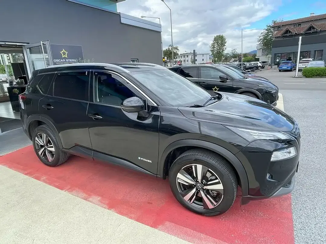 Nissan X-Trail - Thumbnail 3
