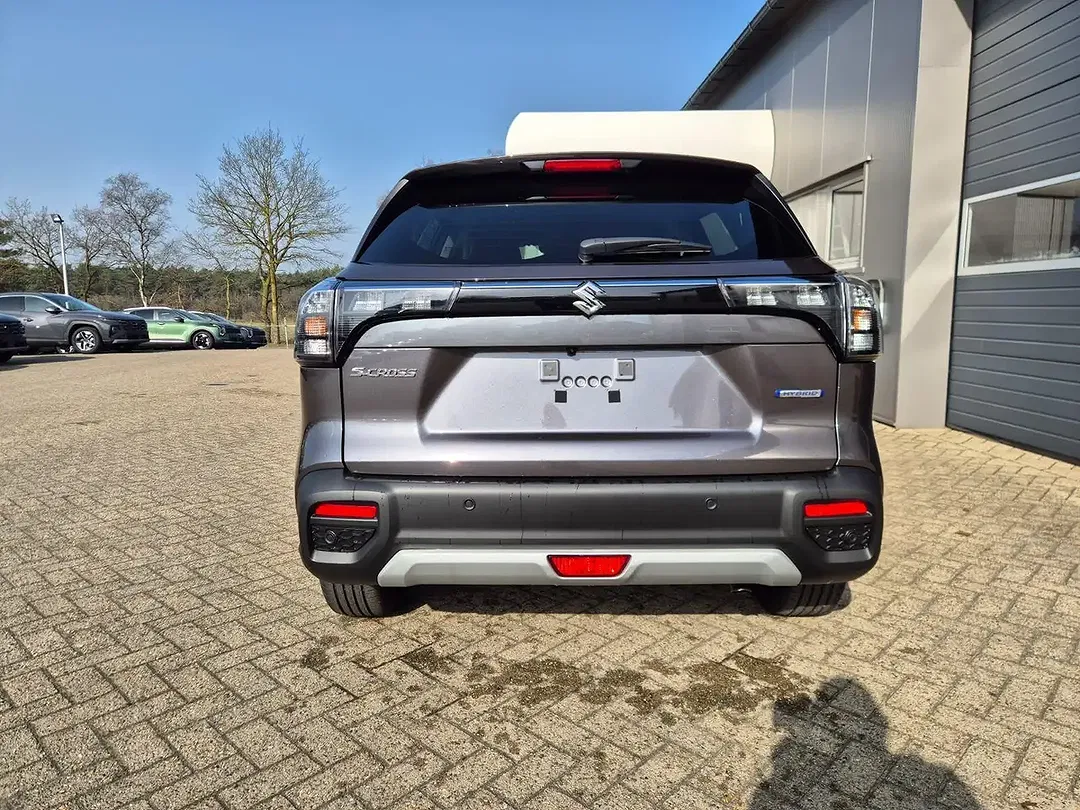 Suzuki S-Cross - Thumbnail 4