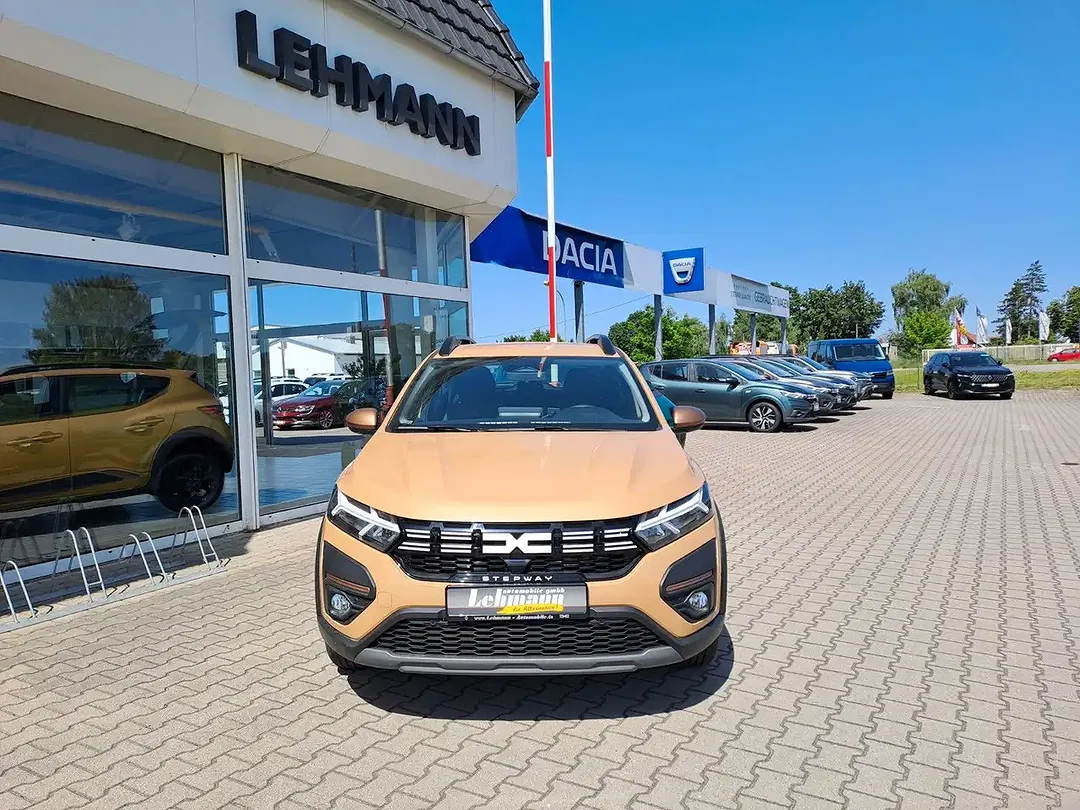 Dacia Sandero - Thumbnail 2