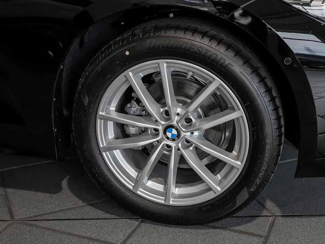 BMW 318 - Thumbnail 10