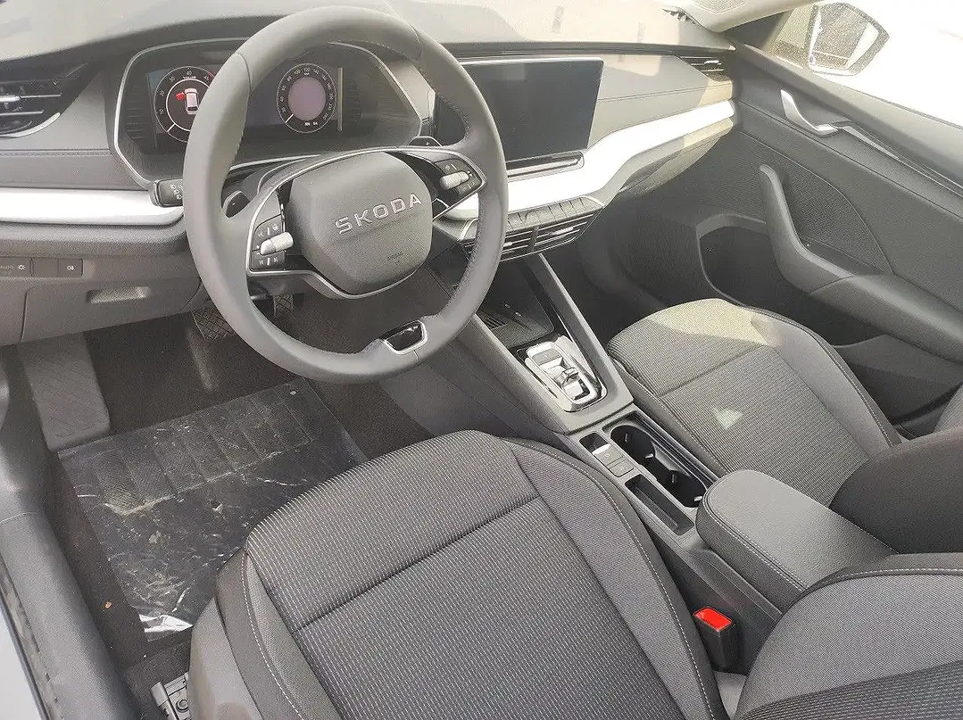 Skoda Octavia - Thumbnail 3