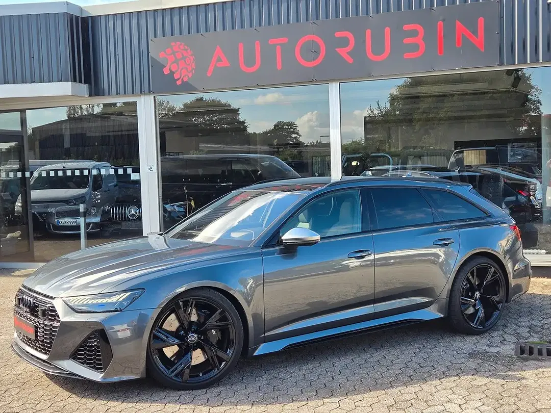 Audi RS6 - Thumbnail 2