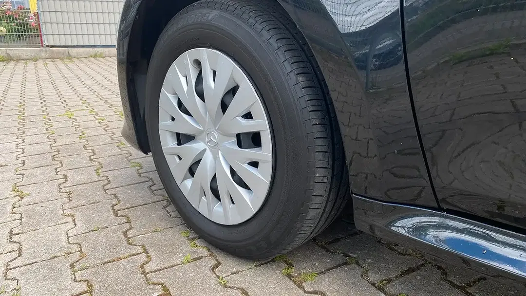 Mazda 2 - Thumbnail 10