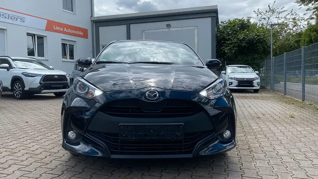 Mazda 2 - Thumbnail 2