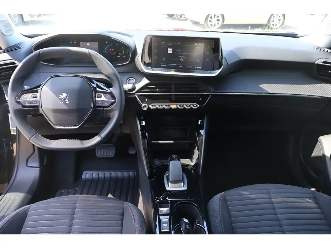 Peugeot 2008 - Thumbnail 3