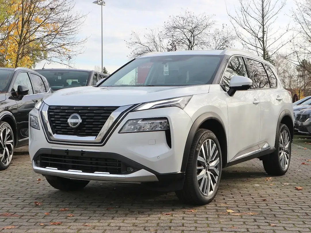 Nissan X-Trail - Thumbnail 2