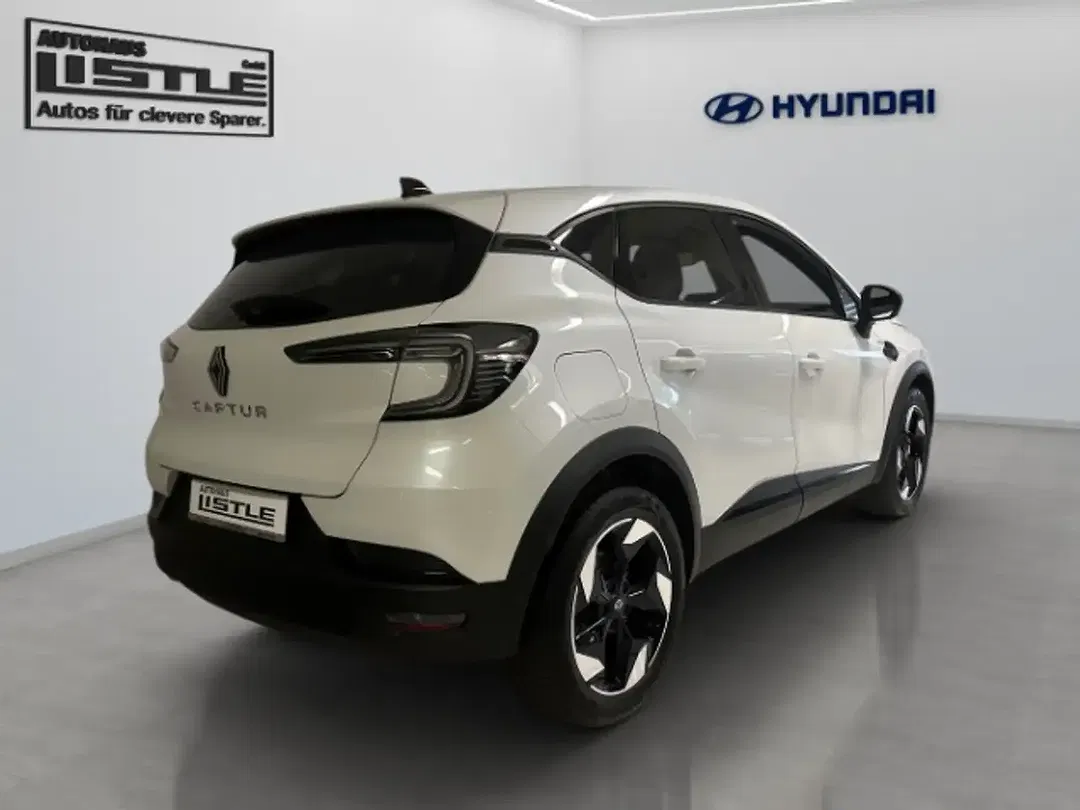 Renault Captur - Thumbnail 3