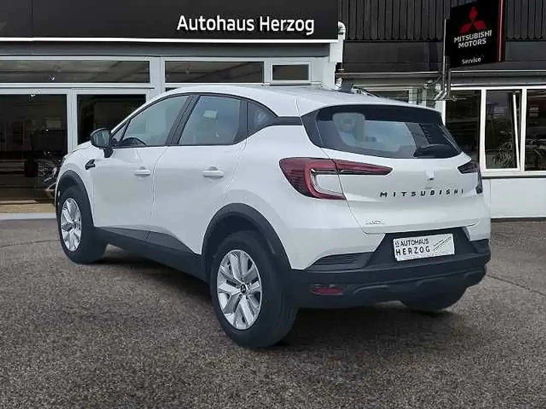 Mitsubishi ASX - Thumbnail 3