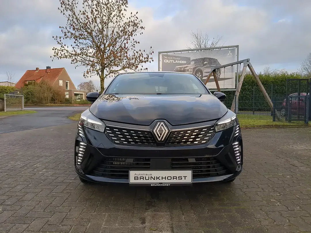 Renault Clio - Thumbnail 3