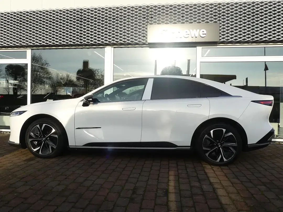 Mazda 6e - Thumbnail 2