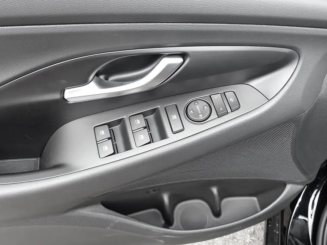 Hyundai i30 - Thumbnail 15