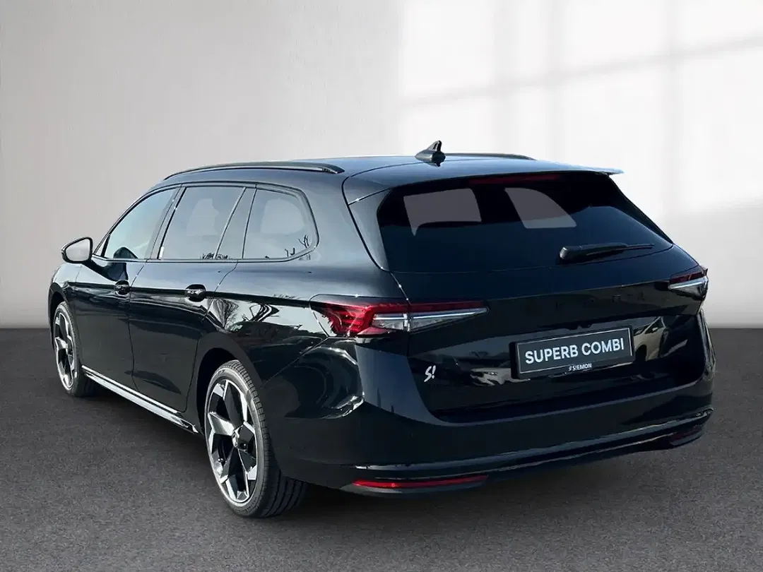 Skoda Superb - Thumbnail 3