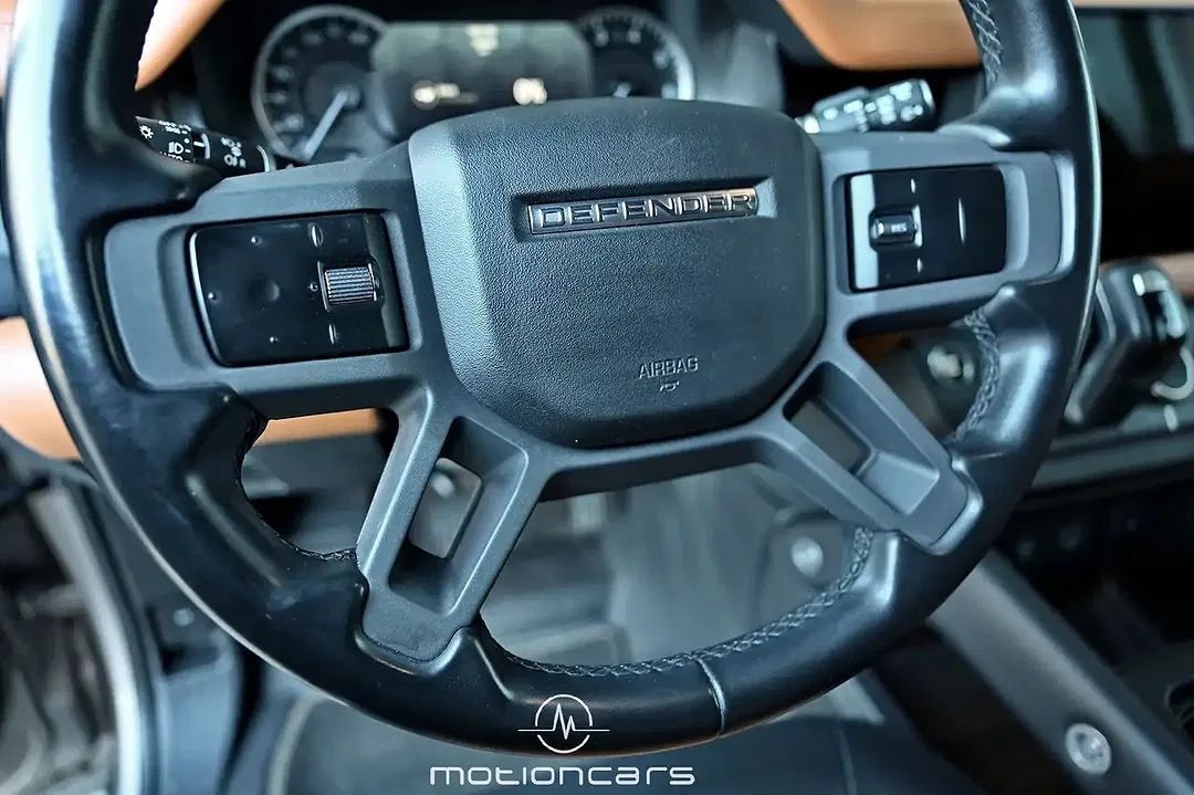 Land Rover Defender - Thumbnail 14