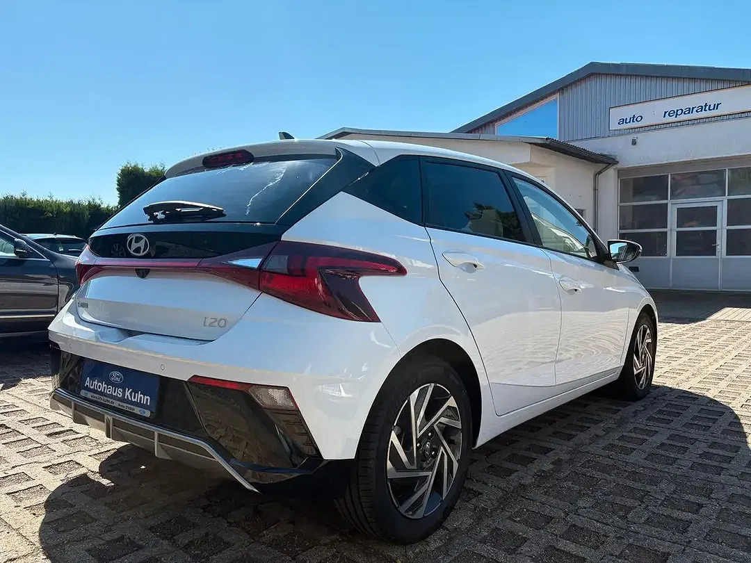 Hyundai i20 - Thumbnail 4