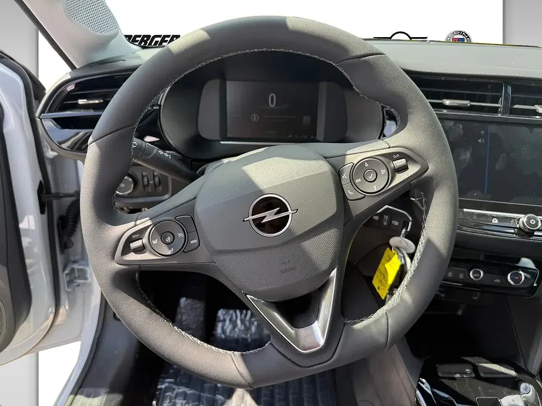 Opel Corsa - Thumbnail 11