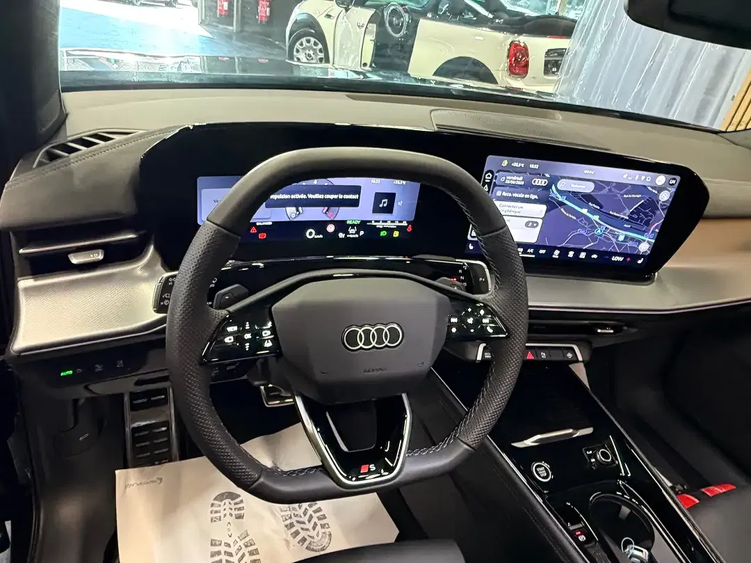 Audi Q3 - Thumbnail 6