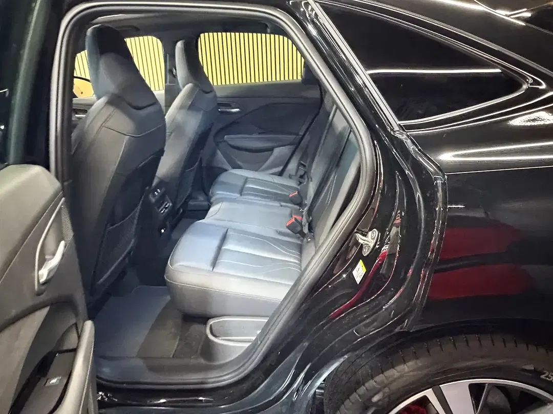 Audi Q3 - Thumbnail 7