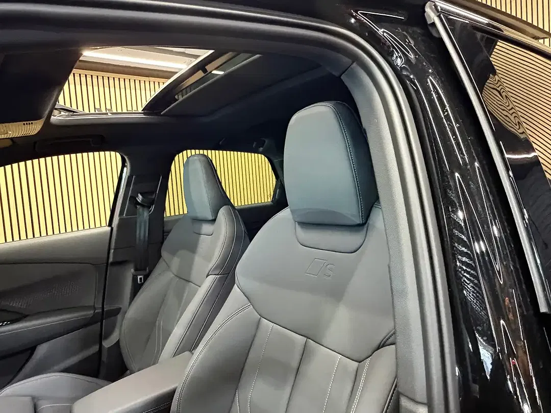 Audi Q3 - Thumbnail 8
