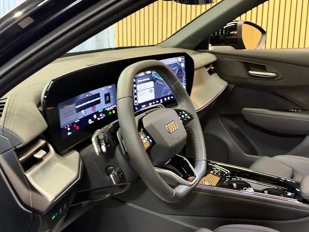Audi Q3 - Thumbnail 9