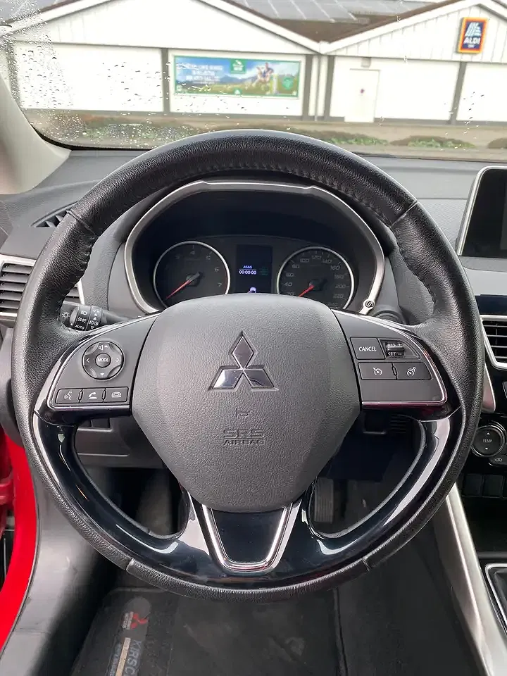 Mitsubishi Eclipse Cross - Thumbnail 8