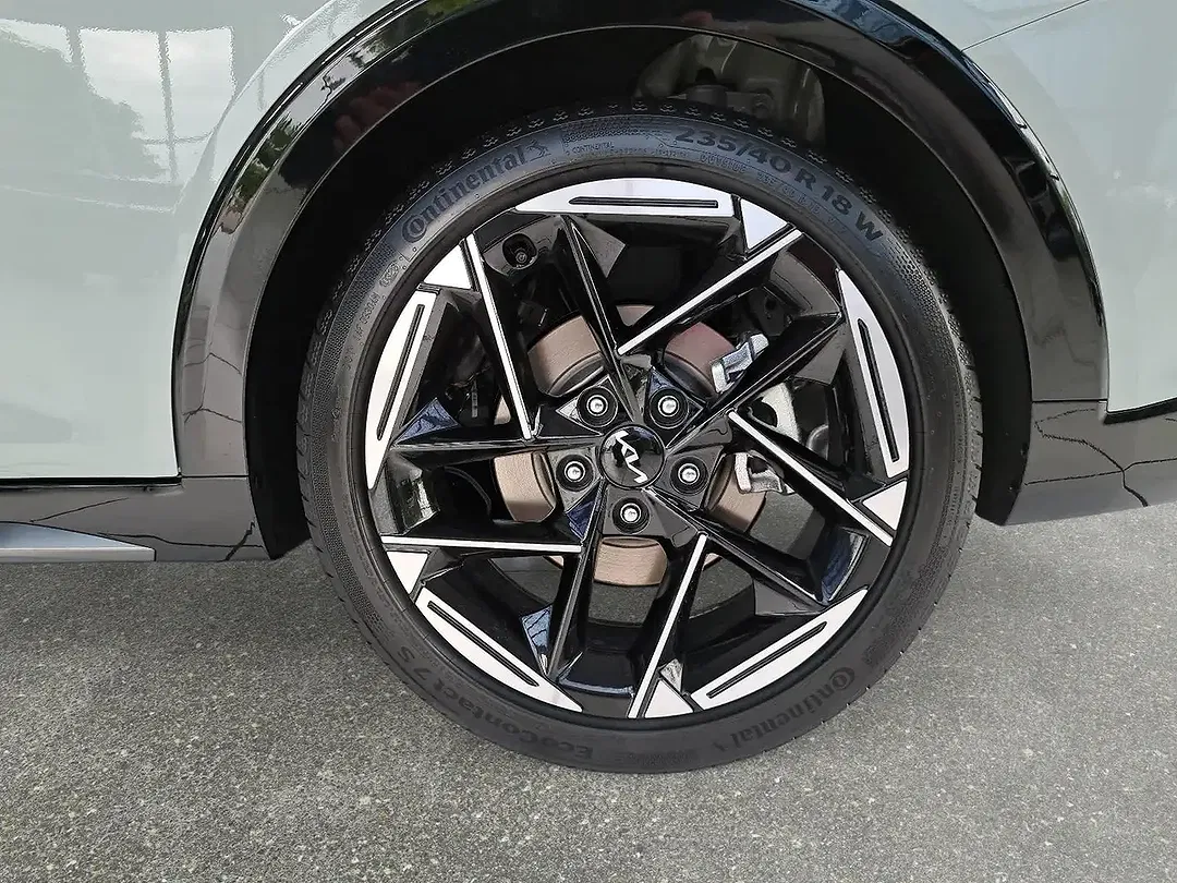 Kia K4 - Thumbnail 6