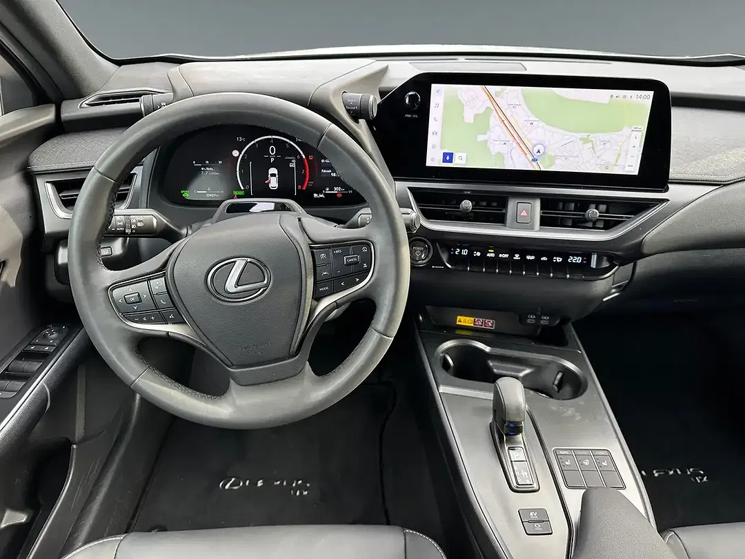 Lexus UX 300e - Thumbnail 11