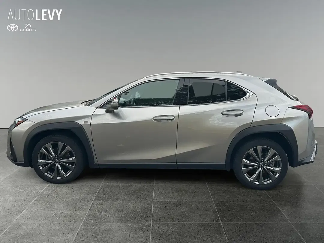 Lexus UX 300e - Thumbnail 3