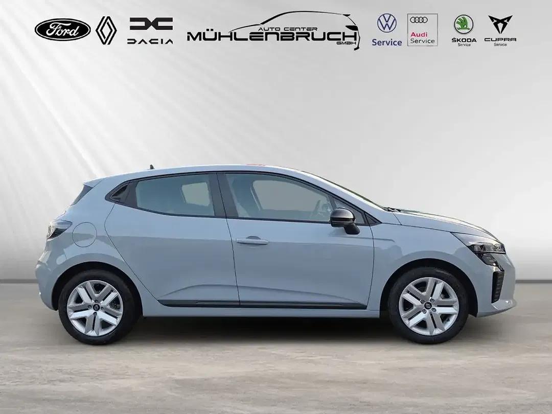 Renault Clio - Thumbnail 4