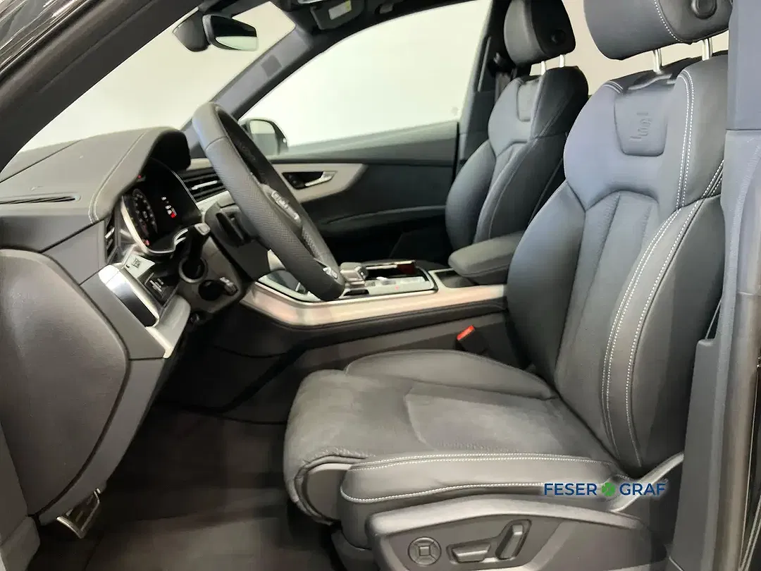Audi Q8 - Thumbnail 11