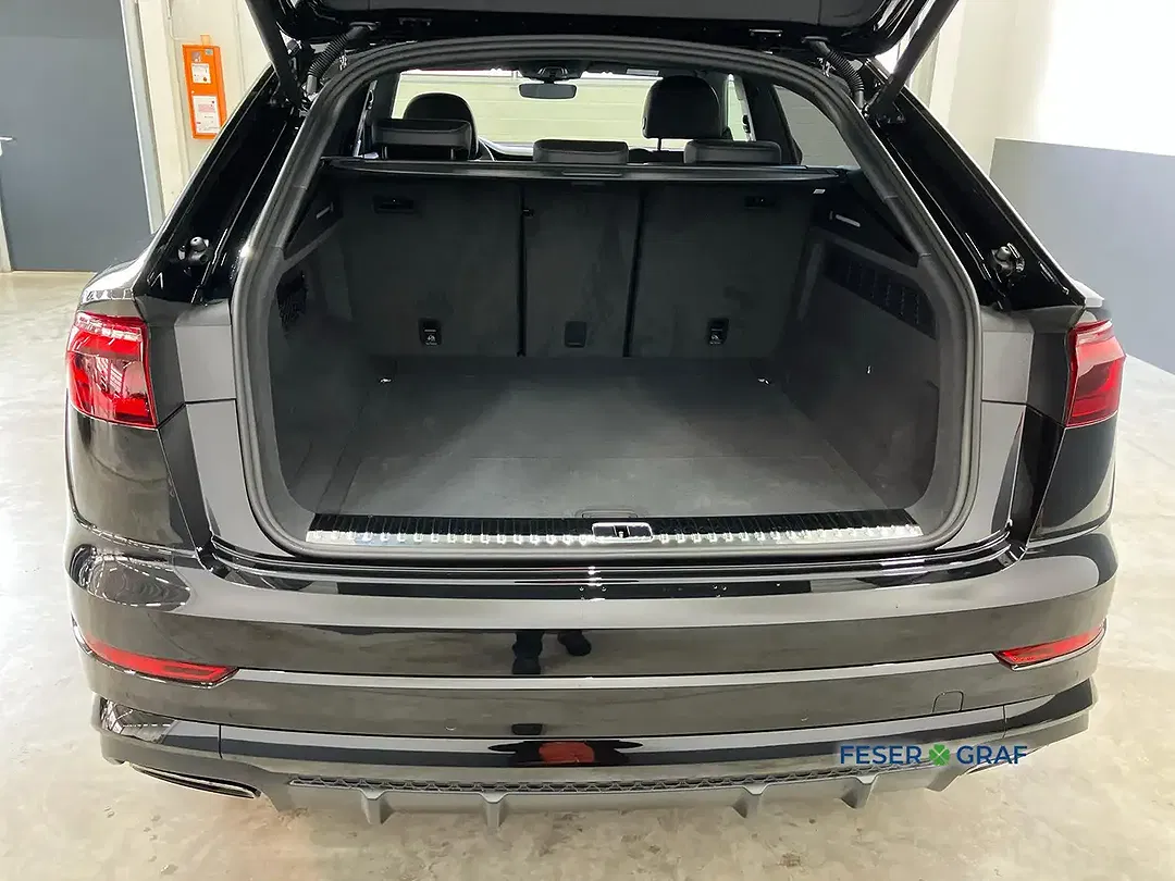 Audi Q8 - Thumbnail 15