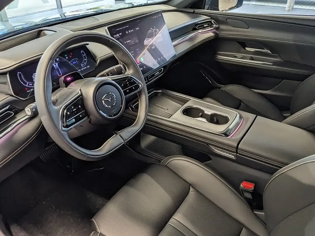 Mazda 6e - Thumbnail 9