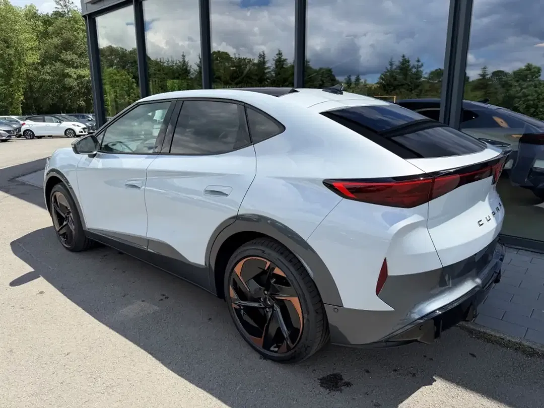 CUPRA Tavascan - Thumbnail 6