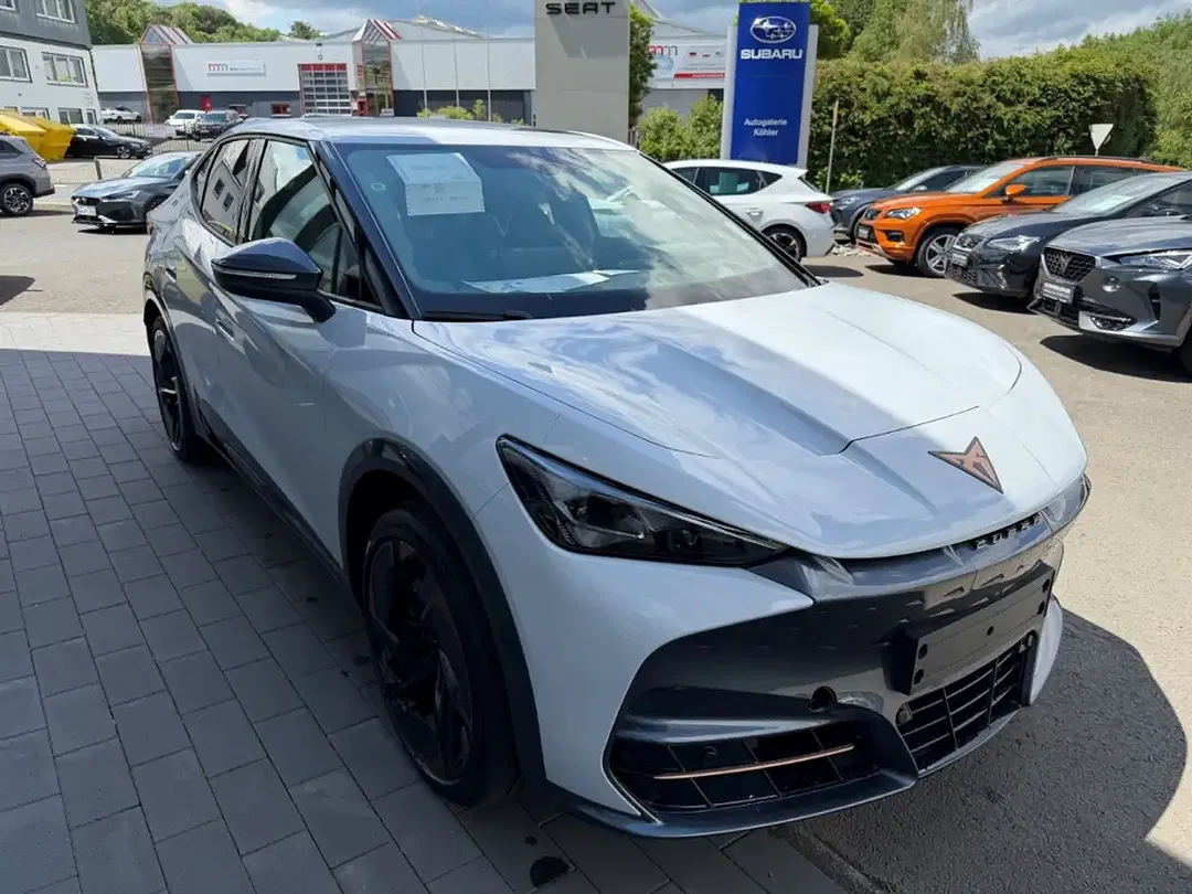 CUPRA Tavascan - Thumbnail 9