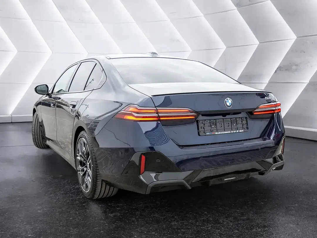BMW 520 - Thumbnail 4