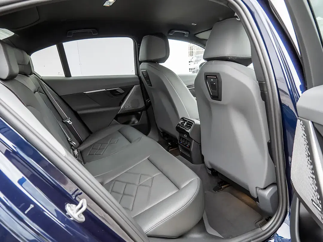 BMW 520 - Thumbnail 8
