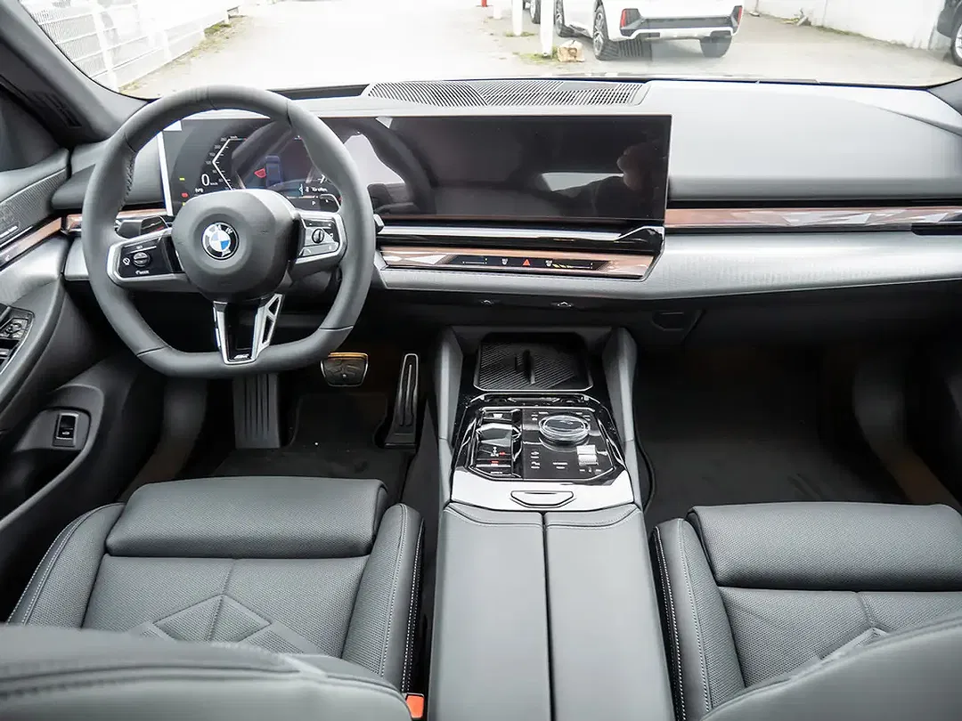 BMW 520 - Thumbnail 9