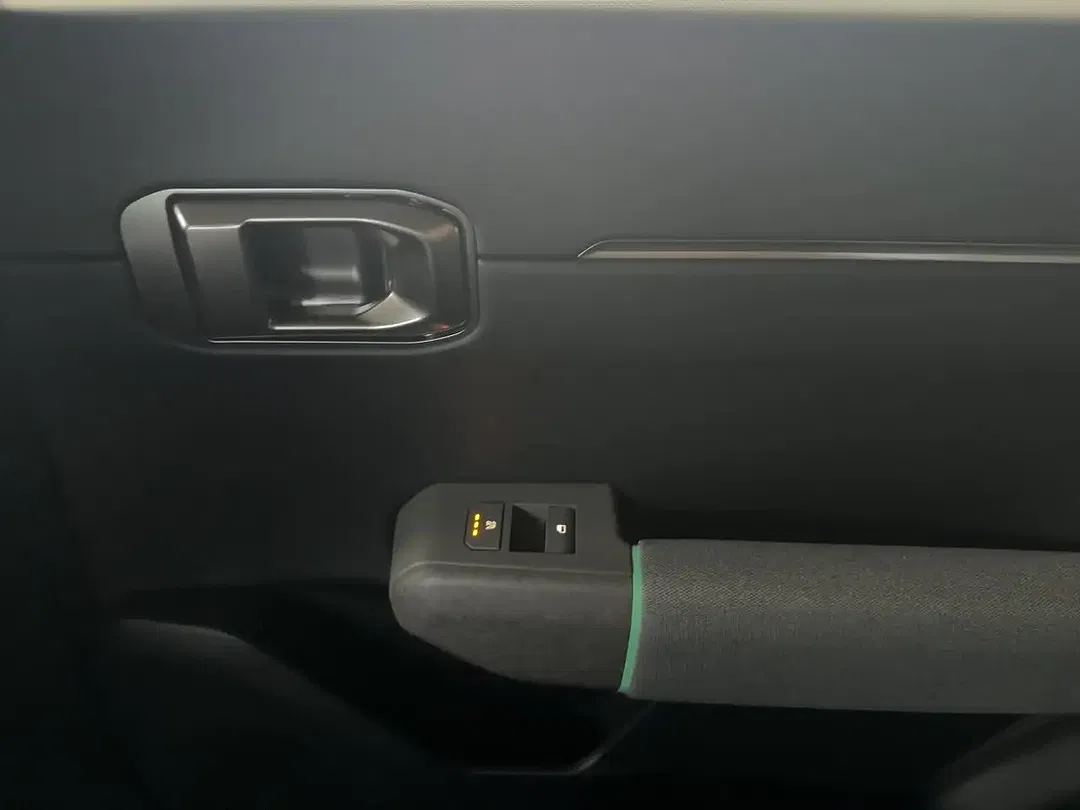 Kia EV4 - Thumbnail 9