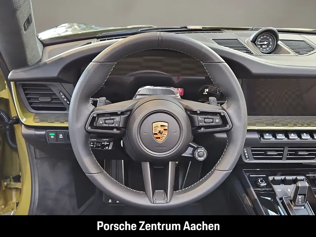 Porsche 992 - Thumbnail 14