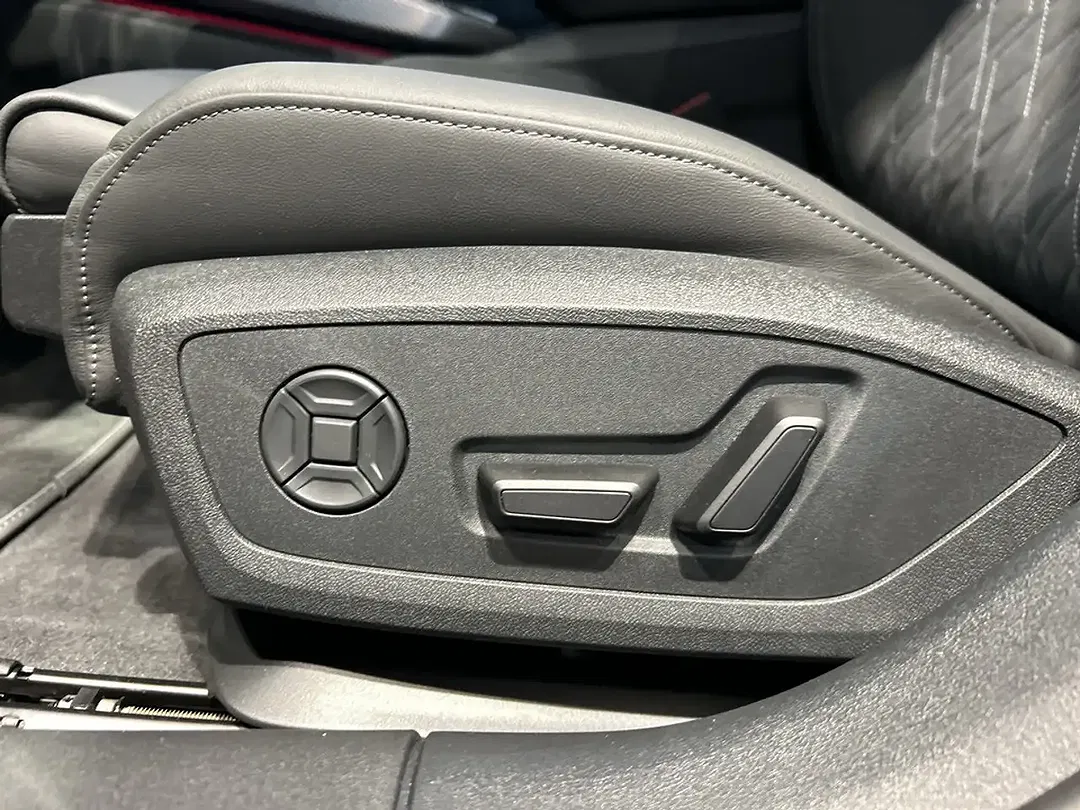 Audi A6 - Thumbnail 14